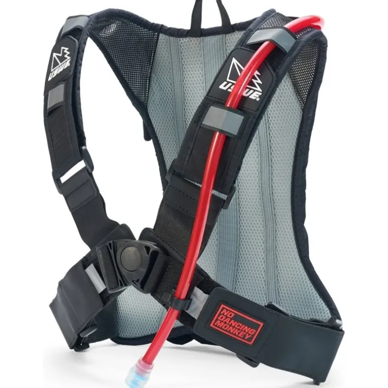 Outlander 2L Hydration Pack Black
